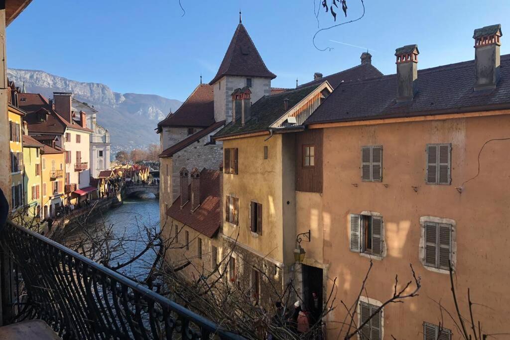 Appartamento Le Rousseau Annecy Esterno foto