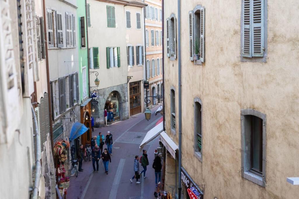 Appartamento Le Rousseau Annecy Esterno foto